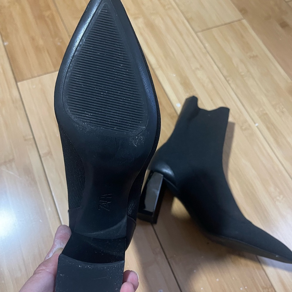 Zara Black Pointed Toe Heeled Boots